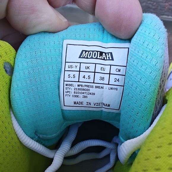 Moolah Kicks Girl's Press Break Basketball Shoes Youth Size 5.5 Lilac Purple - Picture 3 of 9